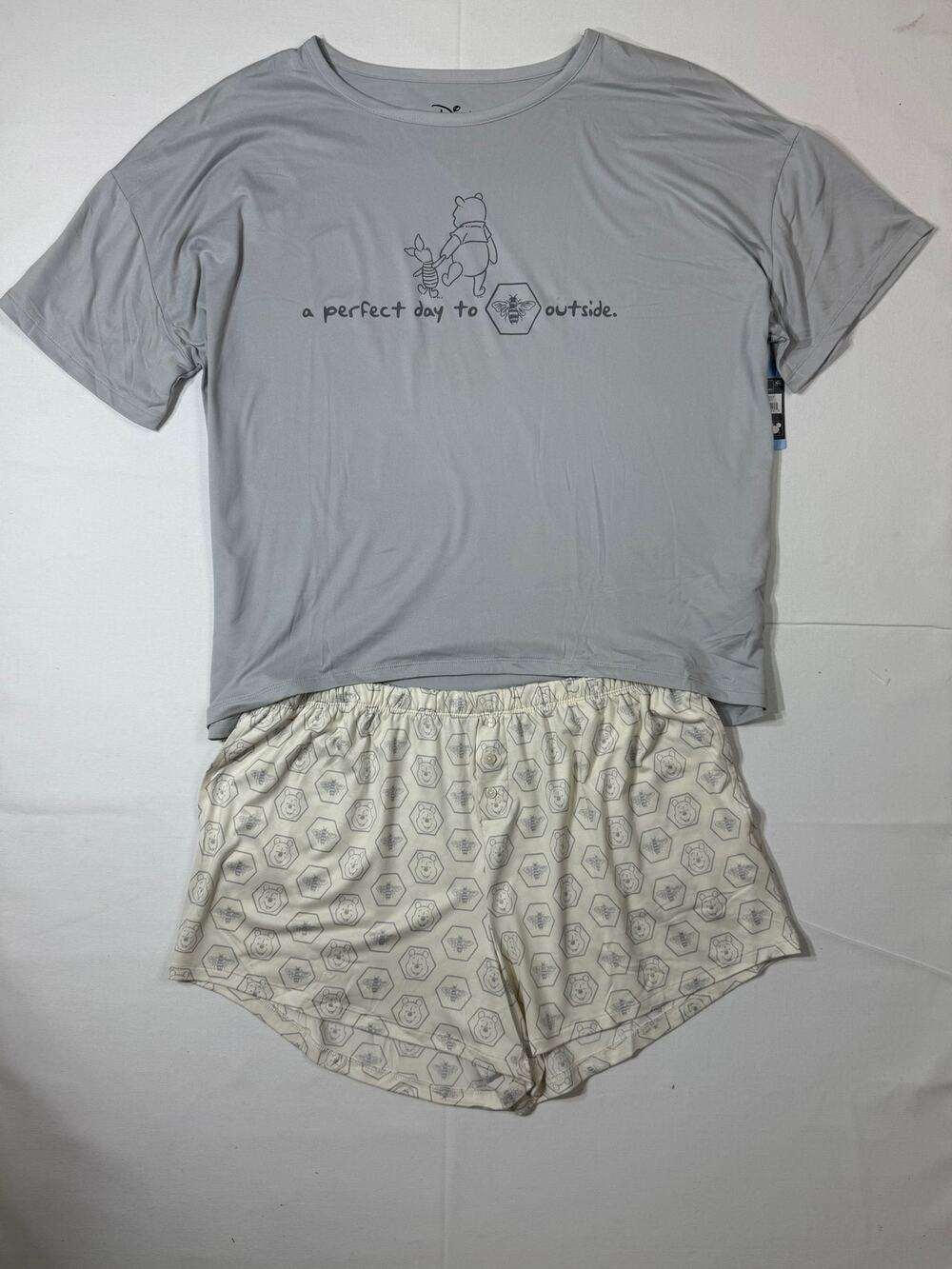 Women’s L (12/14) Disney Winnie the Pooh Bee & Honeycomb Pajama Set